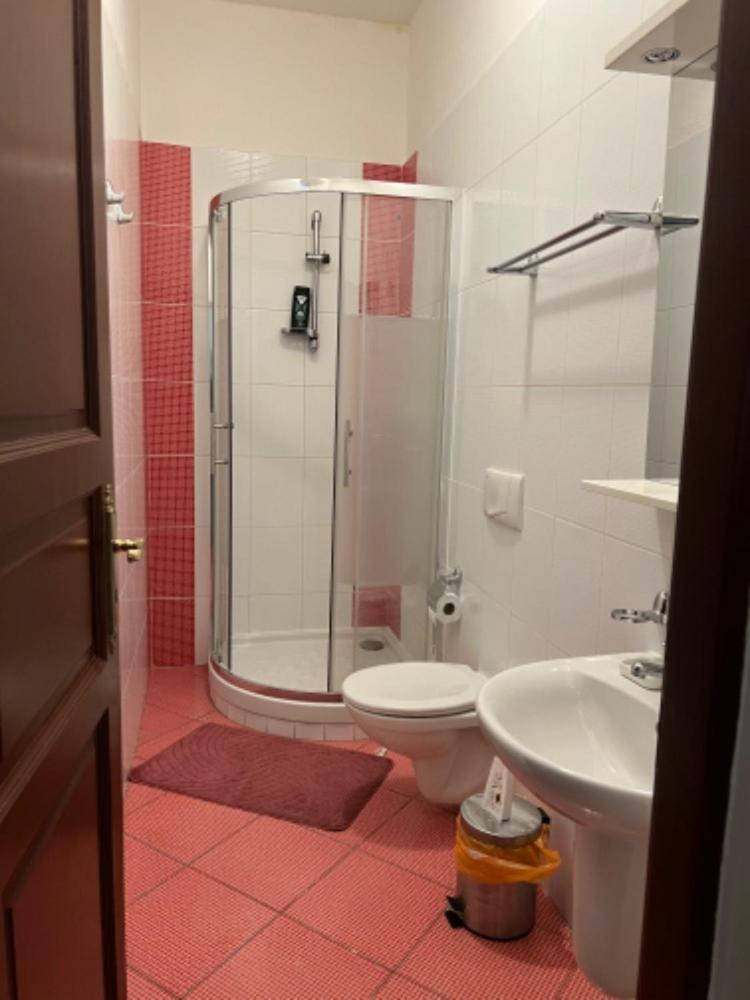 Apartment Moon Прага Экстерьер фото