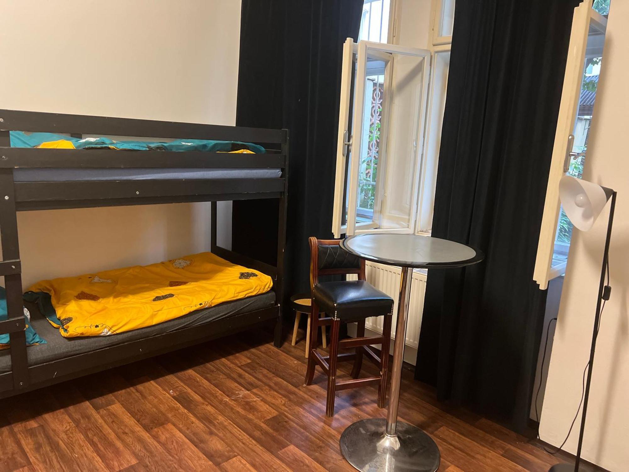 Apartment Moon Прага Экстерьер фото